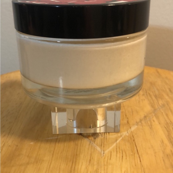 JOSIE NATORI BODY CREAM NET WT. 6.8 OZ 192 g 200 mL - Picture 4 of 8